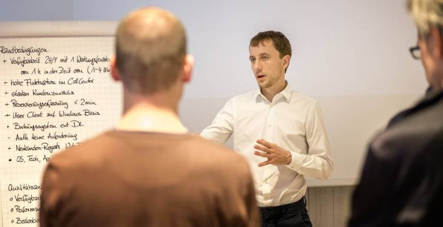 Lebendige Softwarerarchitketur mit Sebastian Hirschmeier